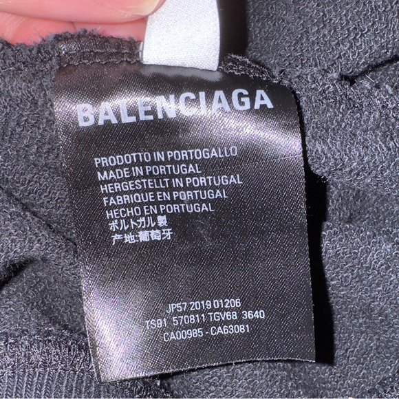 Balenciaga 2018 Rainbow Logo Sweatshirt Hoodie - Picture 11 of 13